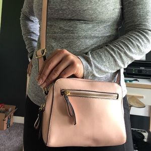 Light pink crossbody